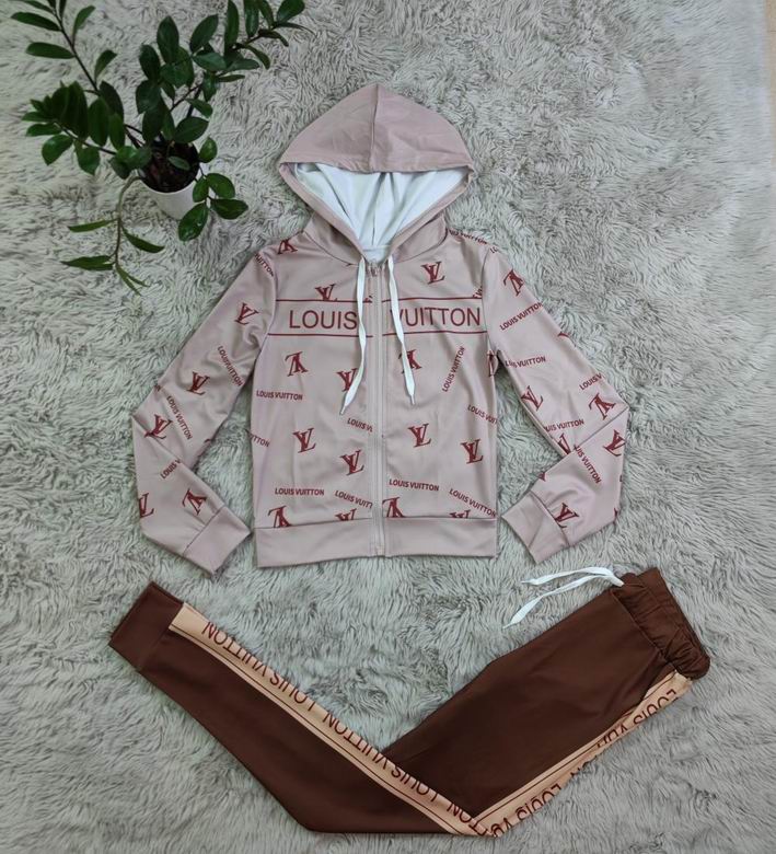 Louis Vuitton Tracksuit Wmns ID:20261003-129